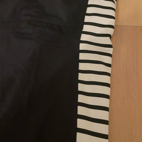 Athleta black and white stripe Racerback tank size Small EUC - Picture 2 of 5